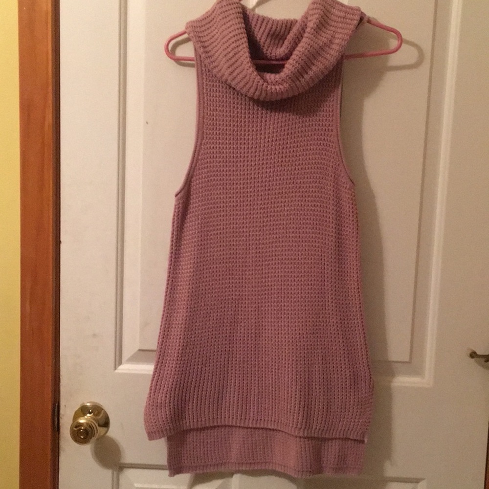 Sonoma sleeveless sweater